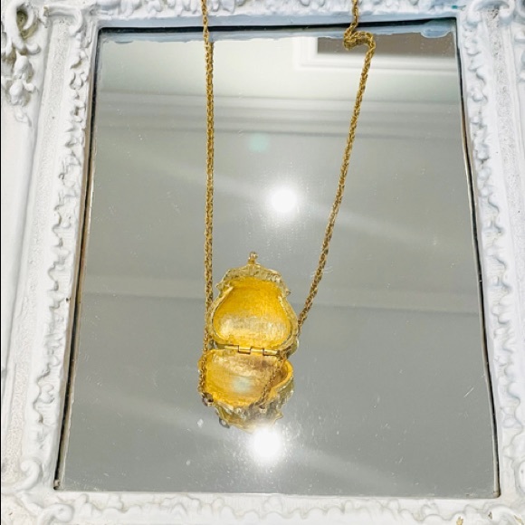 SALE VINTAGE Open-Close Coin PURSE Bag Locket Necklace - Picture 2 of 3